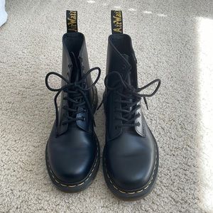Dr. Martens 1460 Women’s Smooth Leather Lace Up Boots